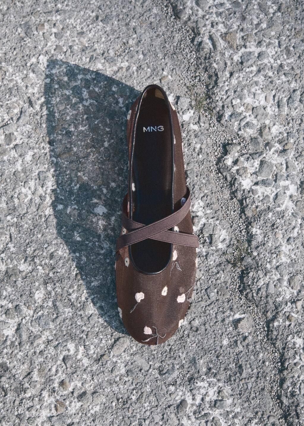 Brown Ballerina Flats With Cross Straps With Embroidered Flowers, Brown, large image number 5