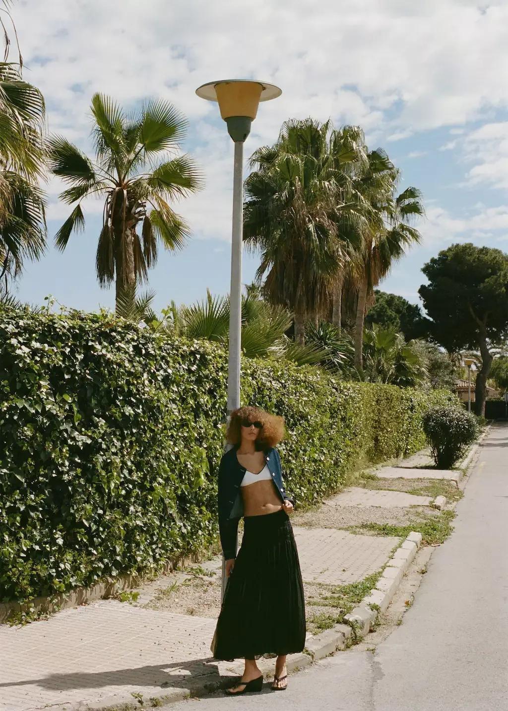 Black Gathered Midi-Skirt, , large image number 3