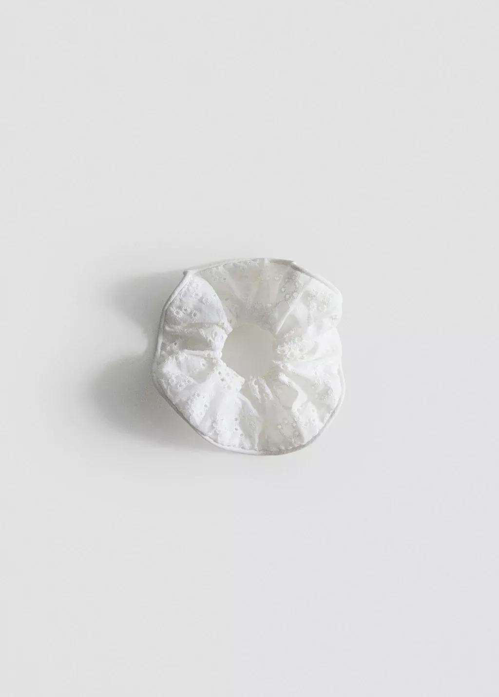 White Floral Scrunchie With Openwork Details, White, large image number 1