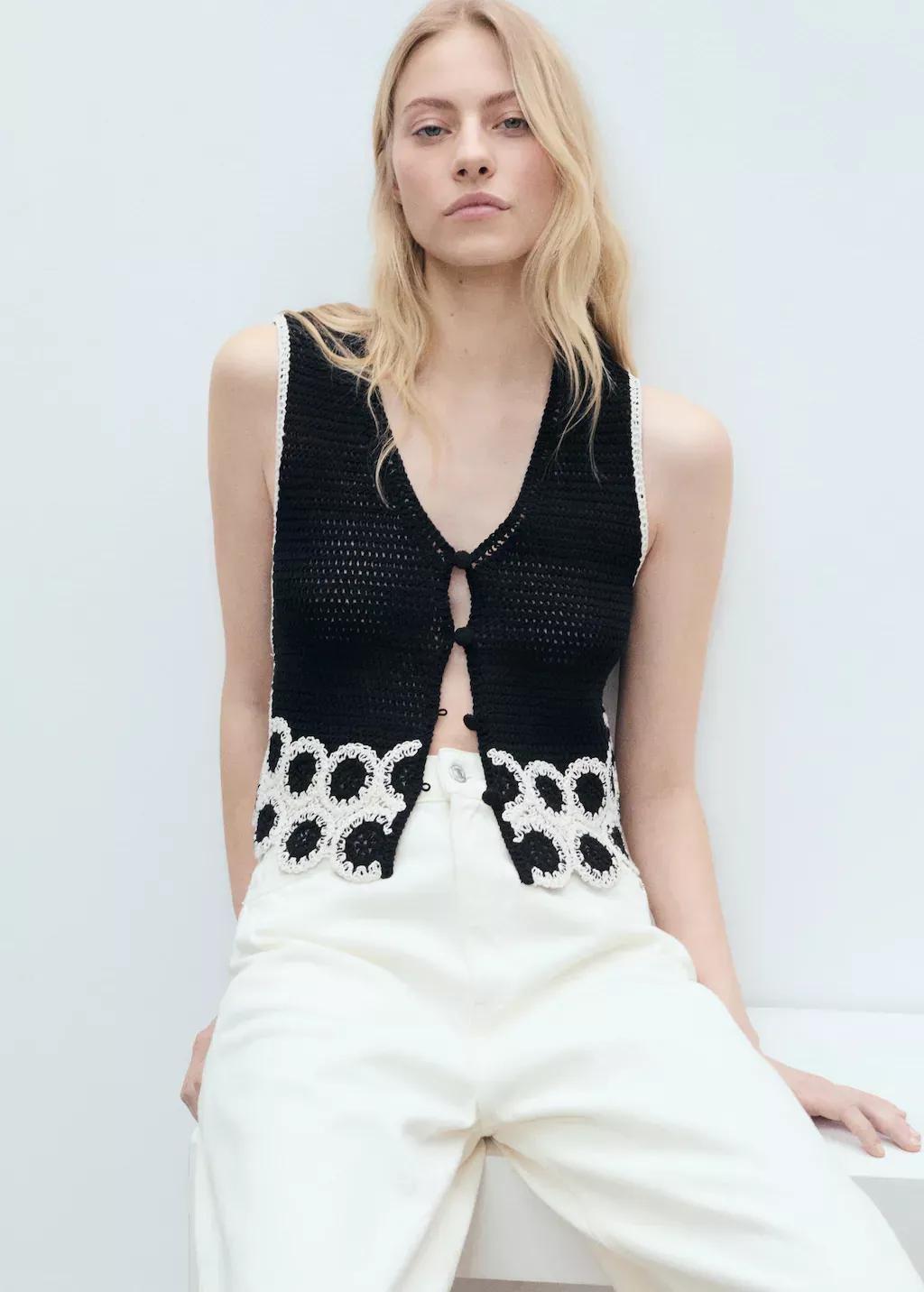 Black Circular-Print Crochet Waistcoat, , large image number 3