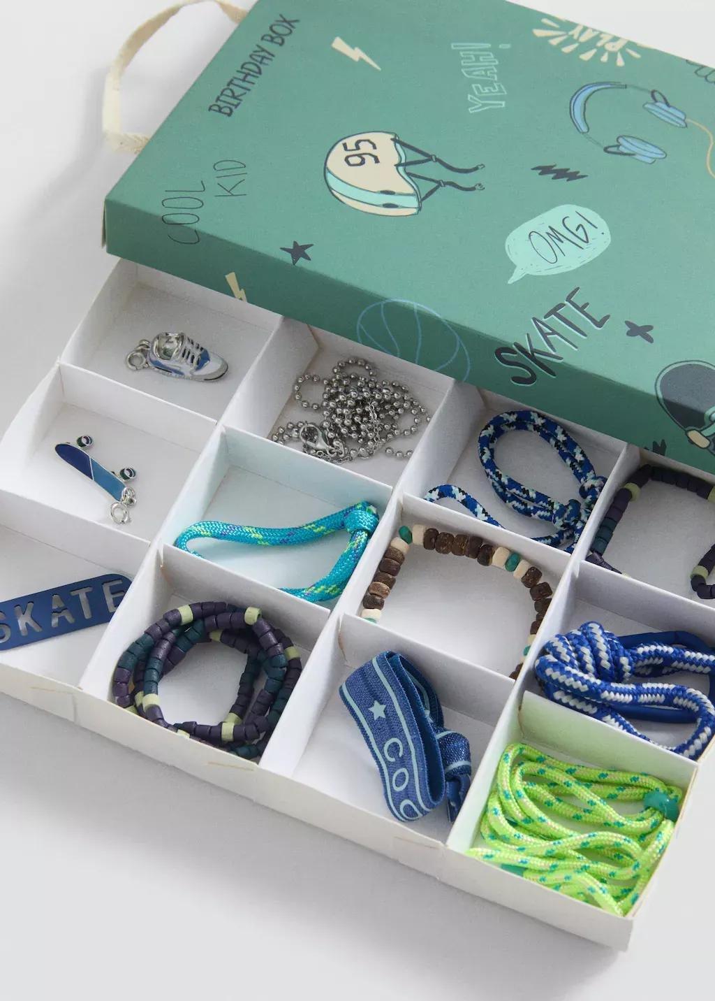 Blue Birthday Gift Box, Kids Boy, Medium Blue, medium
