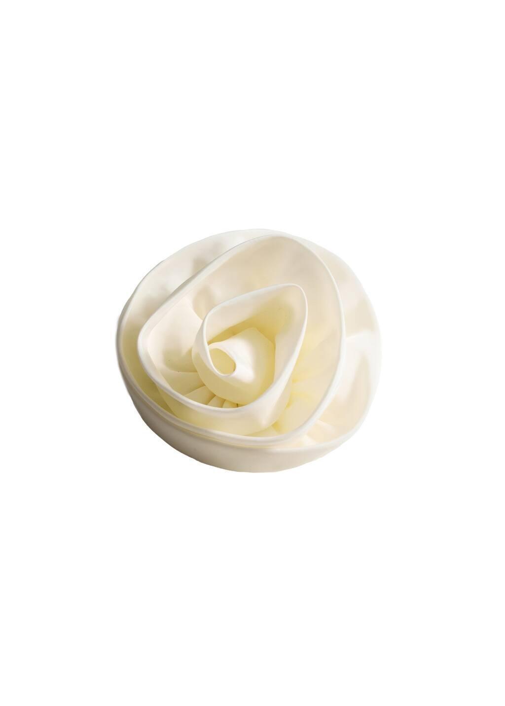 Beige Maxi-Flower Scrunchie, Light Beige, large image number 1