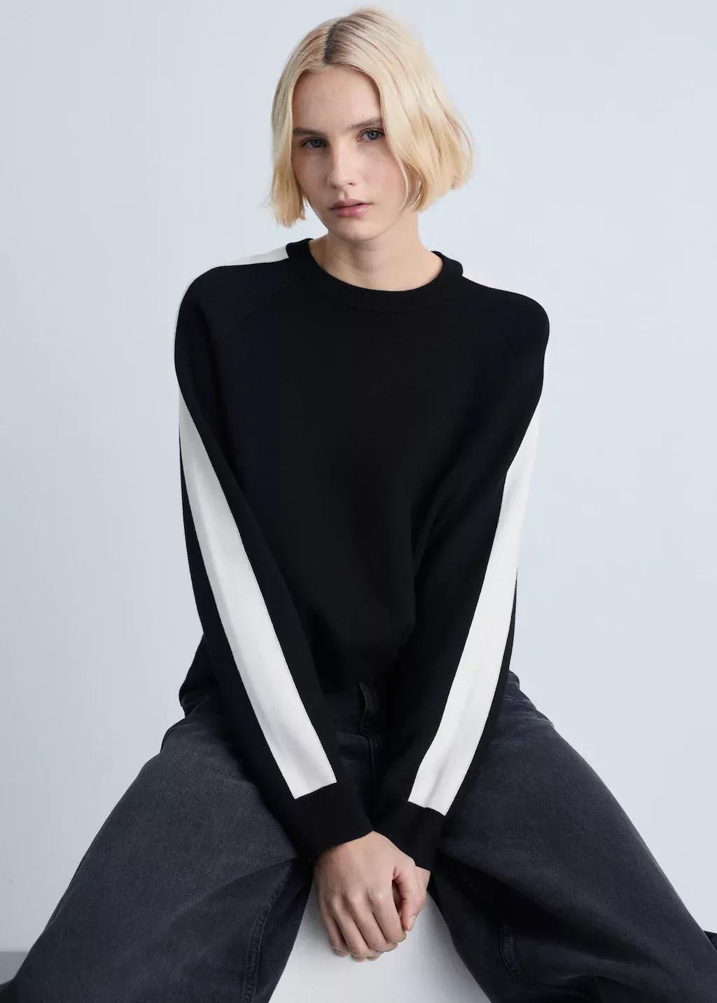 Black Knitted Trousers With Contrasting Stripes, , large image number 2