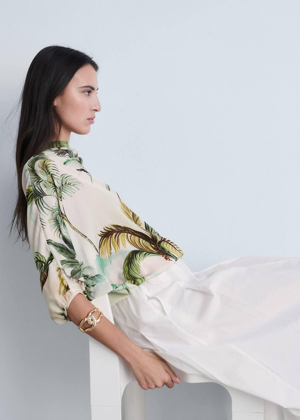 Beige Draped Cape With Tropical Print, , large image number 3