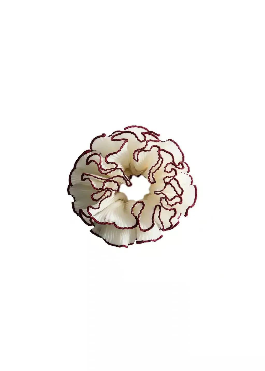 Beige Flower Scrunchie With Contrasting Trim, 0201_05, large image number 1