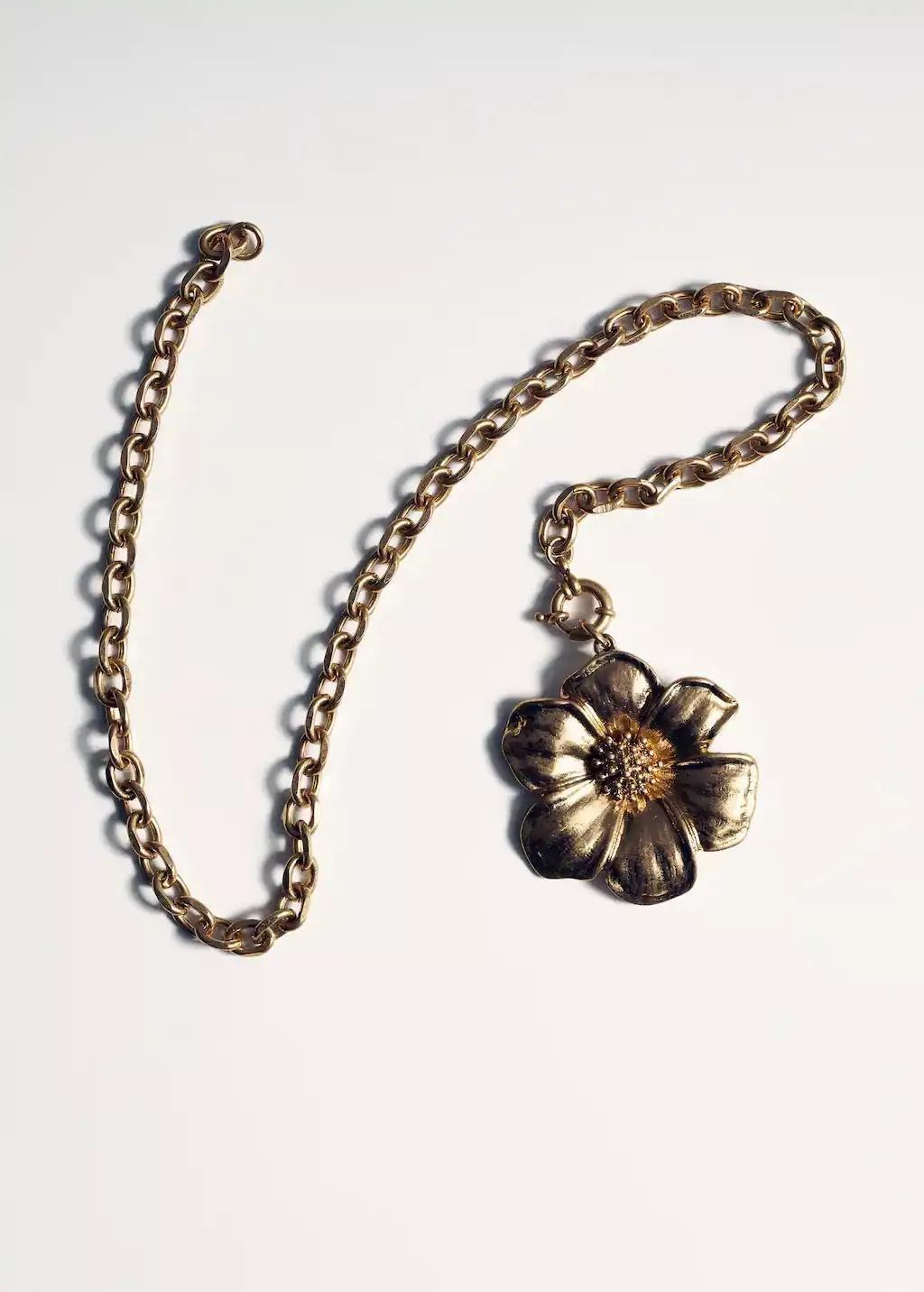 Gold Floral Pendant Necklace, Gold, large image number 3