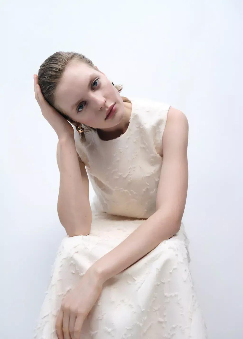 White Textured Crop Top, , large image number 0