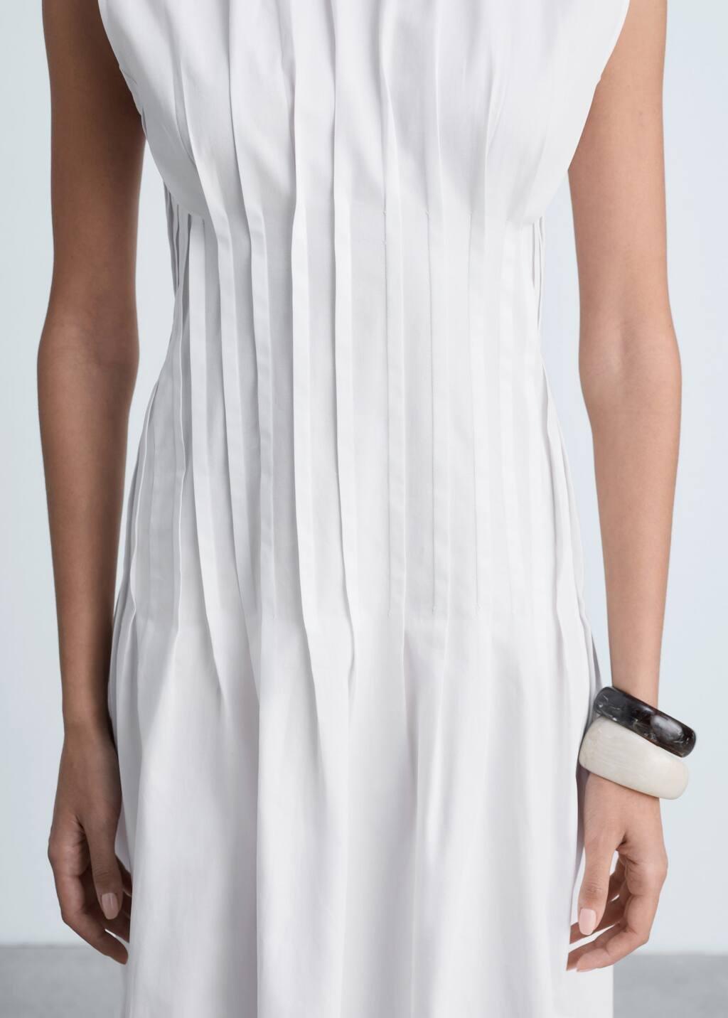 White Textured Pleated Midi, , large image number 3