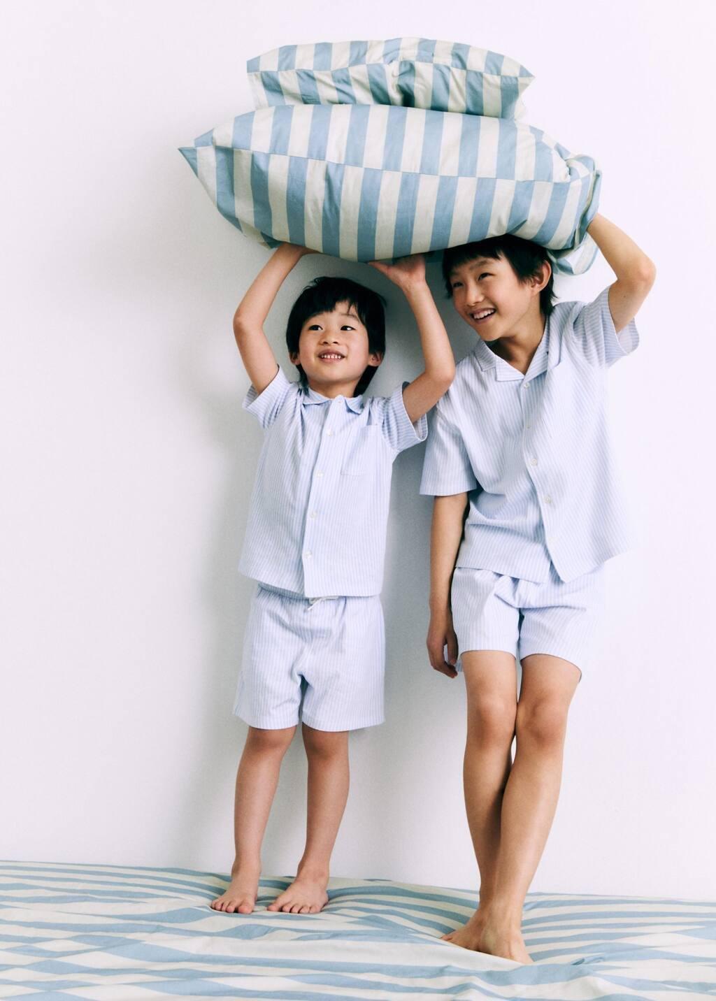 White Two-Piece Short Pyjamas, Kids Boy, , large image number 3