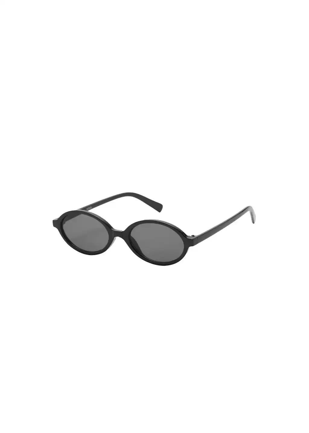 Black Oval Sunglasses, Black, large image number 3