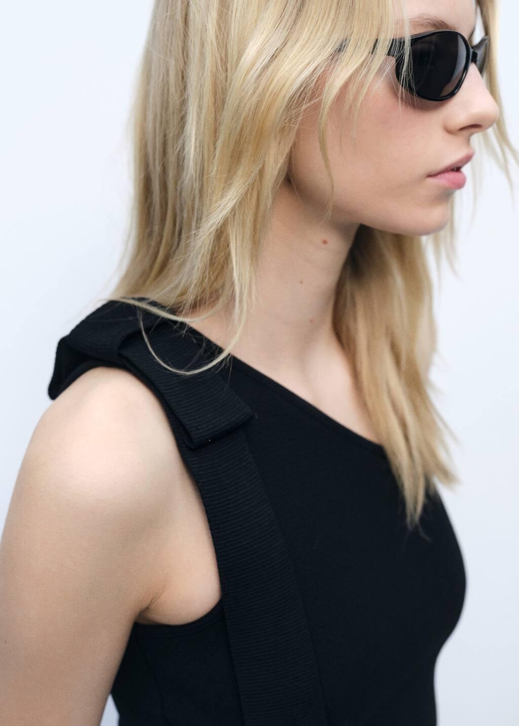 Black Asymmetrical Knitted Top With Bow, , large image number 3