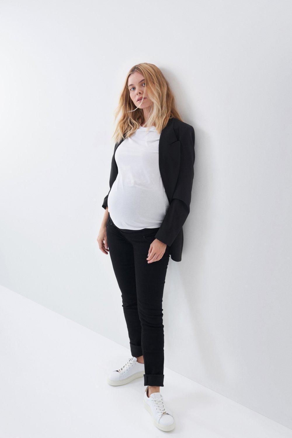 Hope Capri Maternity Jeans In True Back Denim, Black, large image number 6