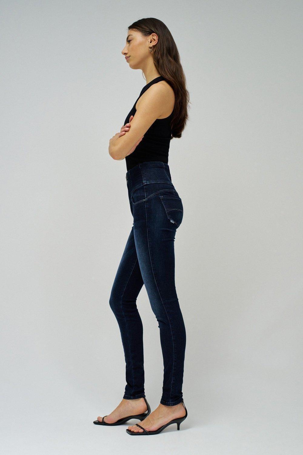 Body-shape SLIM - high-waist bermuda pants made from EMANA