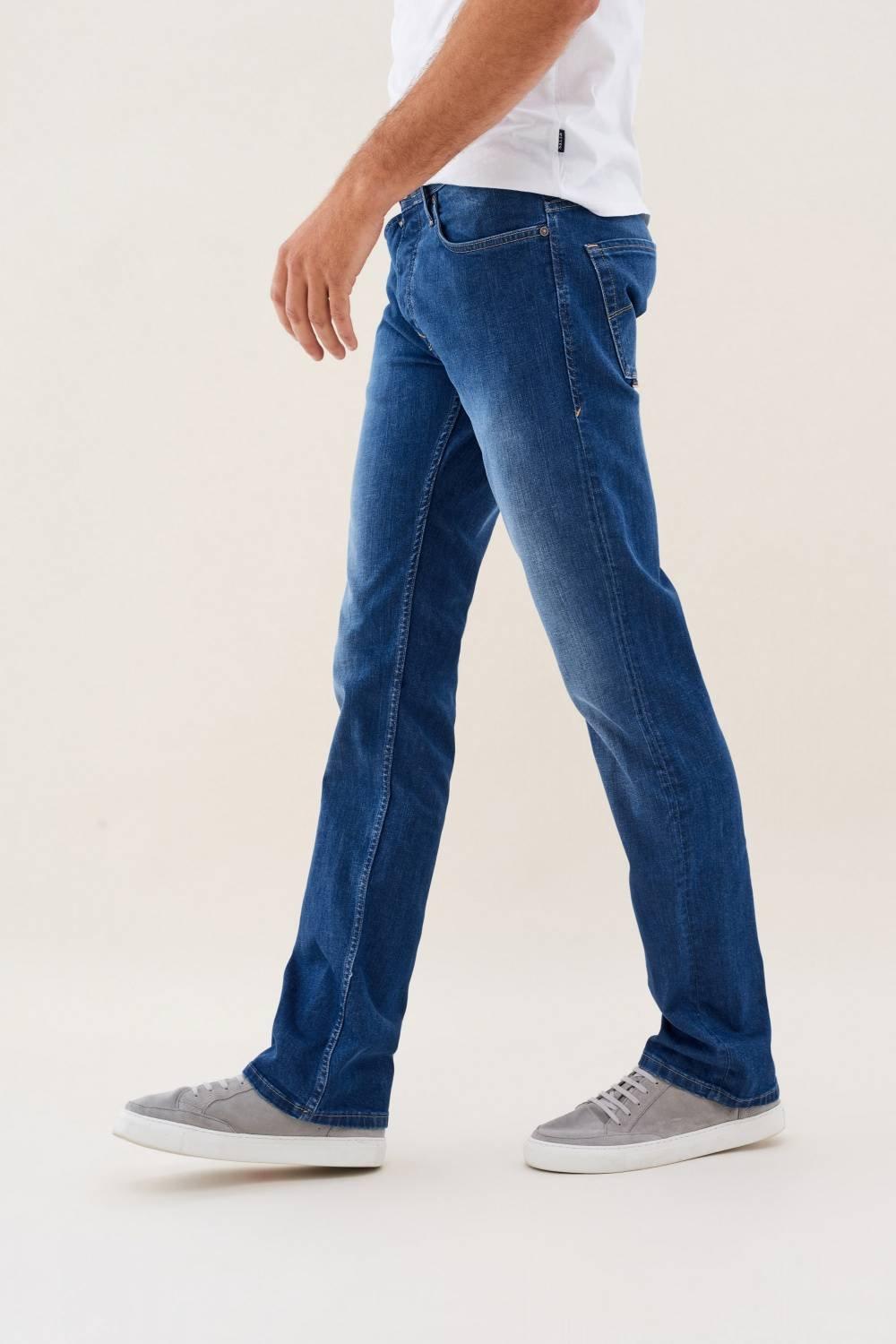 Blue Navarro Straight Jeans In Medium-Dark Rinse, , large image number 2
