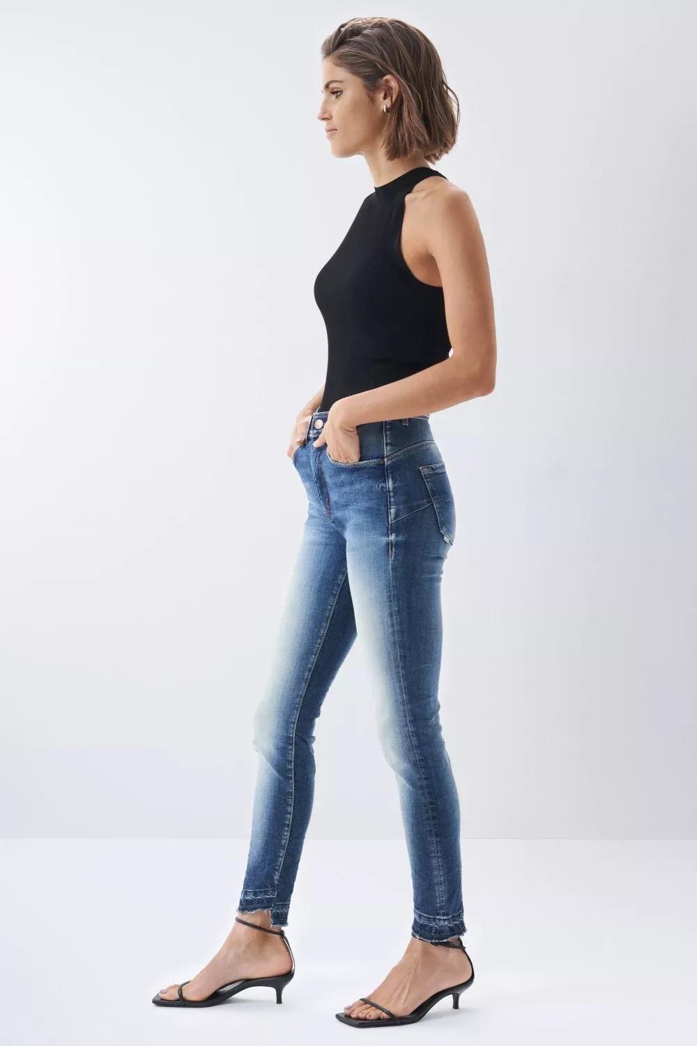Secret Glamour Push In Capri Premium Wash Jeans, Blue, medium