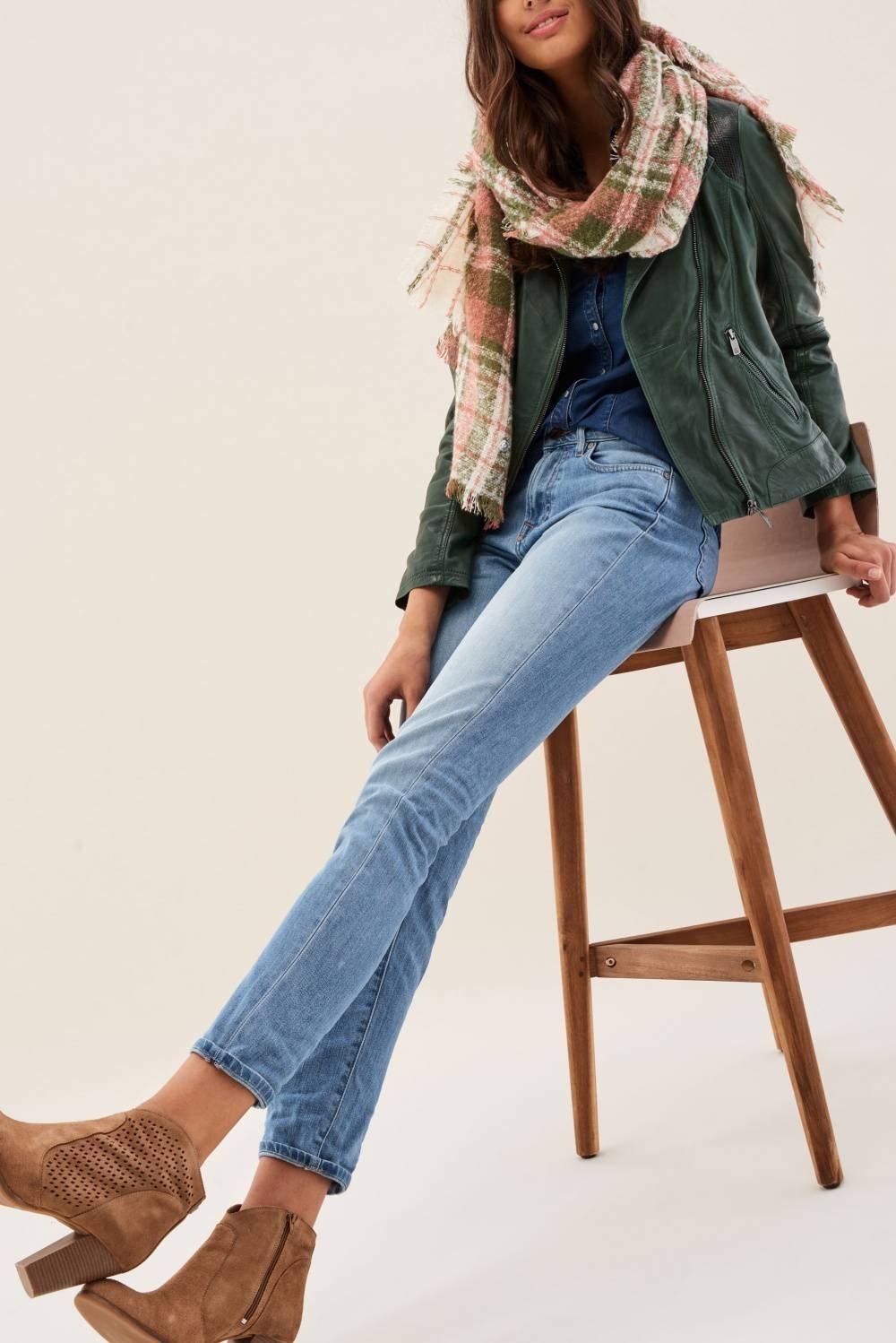 Blue Slimming It Jeans, , large image number 1