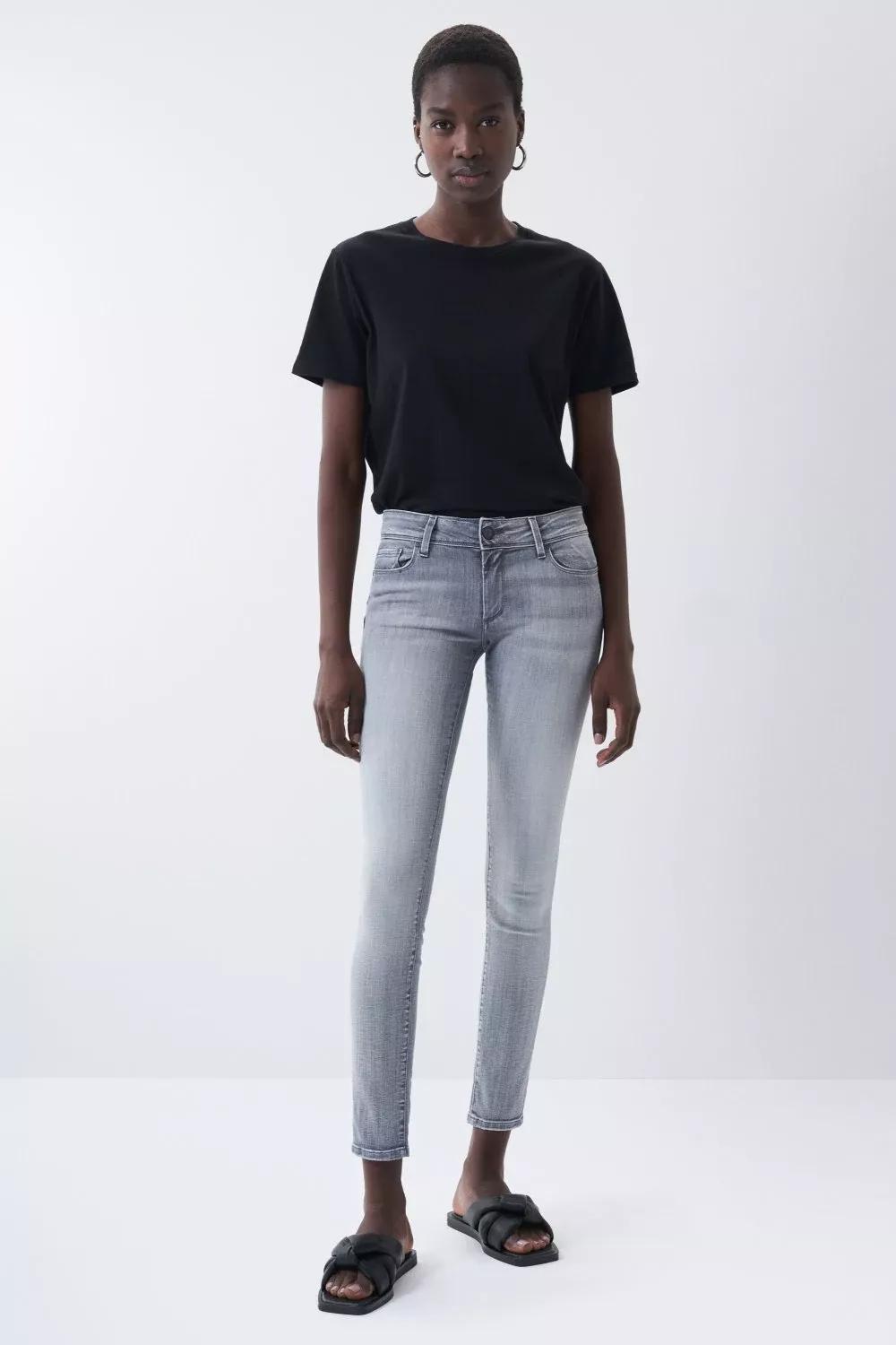 Gray Push Up Wonder Skinny Jeans, , medium