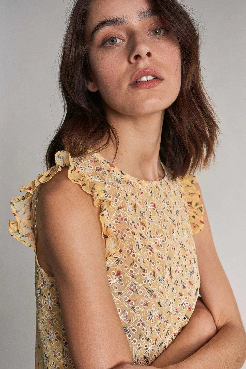Yellow English Embroidery Sleeveless Blouse, , large image number 4