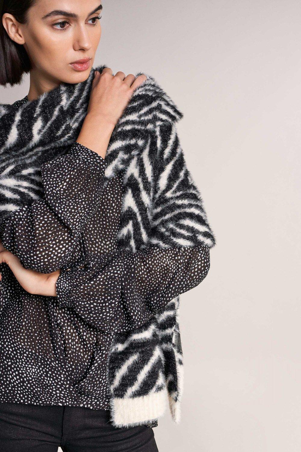 Black Warm Fluffy Zebra Print Scarf, Women, , large image number 6