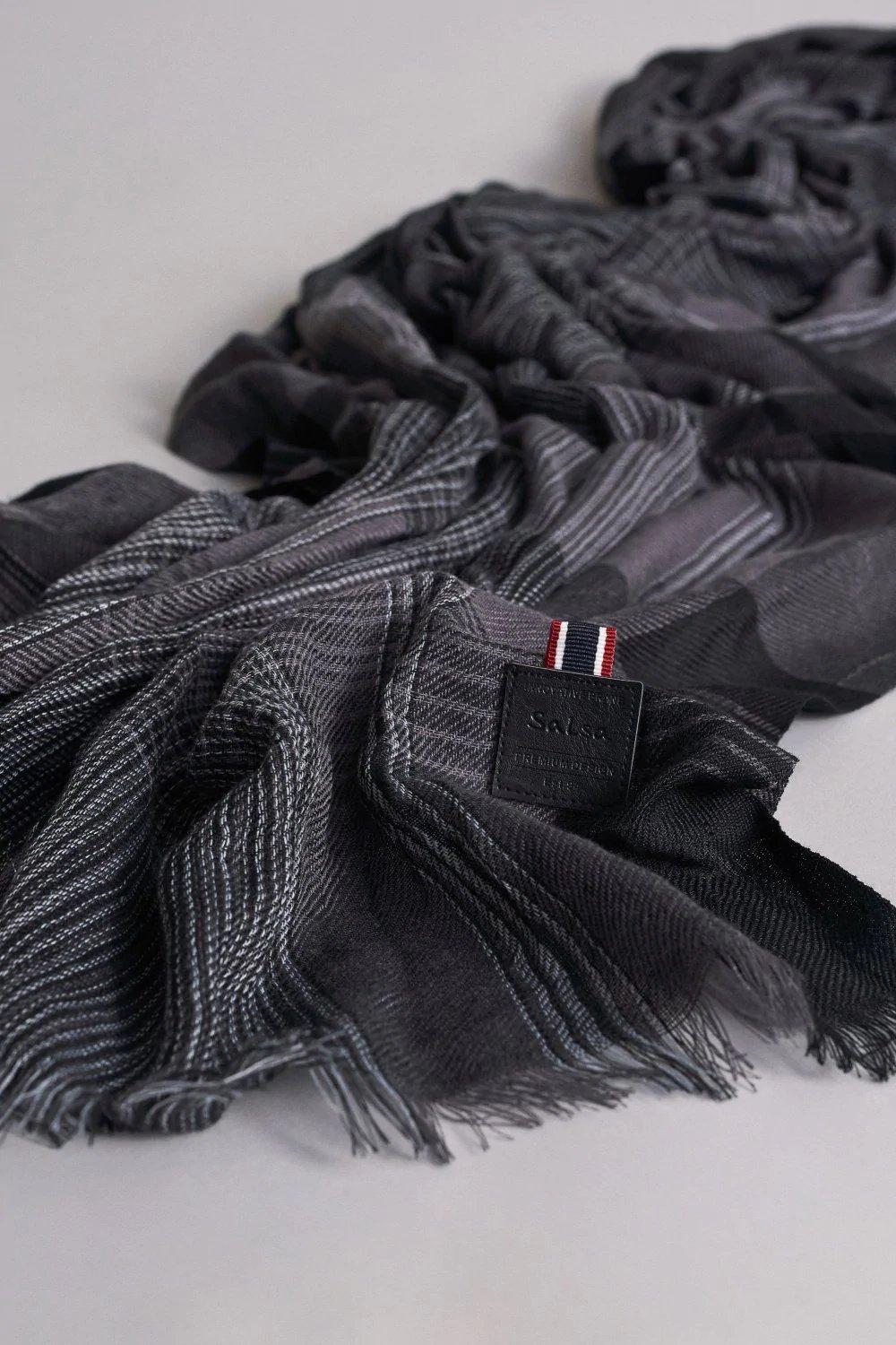 Black Soft Fine-Streaked Stripe Scarf, Men, , large image number 2