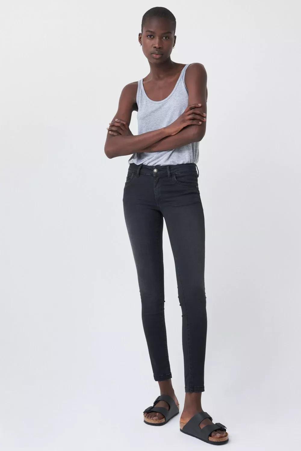 سراويل ضيقة ناعمة الملمس أسود مع د"ع للاعلى ،نسائي, , large image number 0