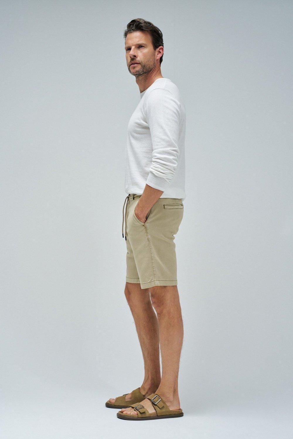 Solid Regular Casual Shorts, Cream, large image number 3