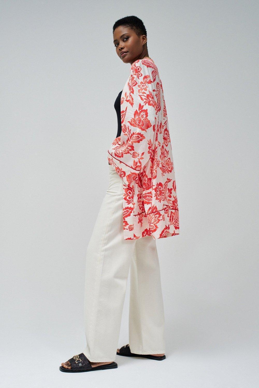 Red Floral Vacation Kimono, , large image number 2