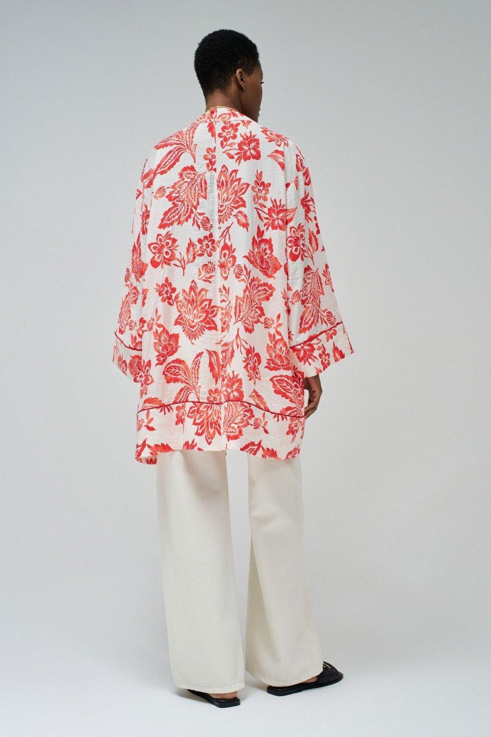 Red Floral Vacation Kimono, , large image number 3