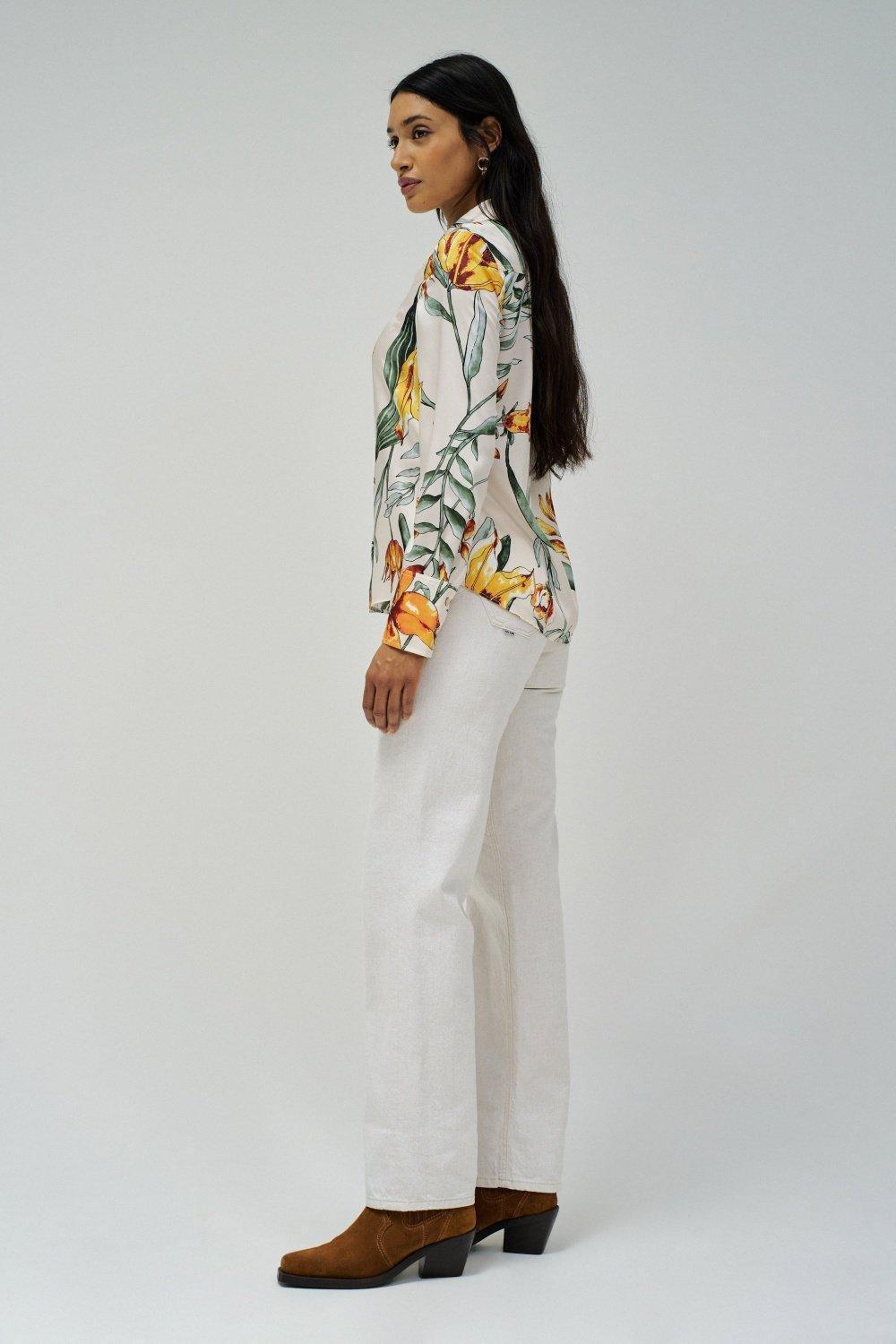 Beige Floral Regular Blouse, , large image number 2