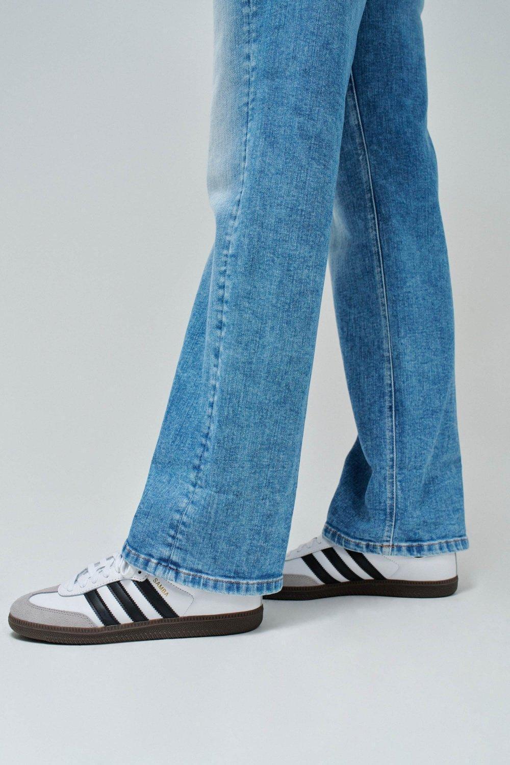 Light Denim Straight Leg Jeans, , large image number 4