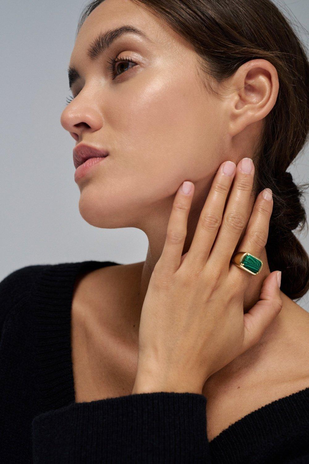 Ring With Rectangular Stone, Green, large image number 1