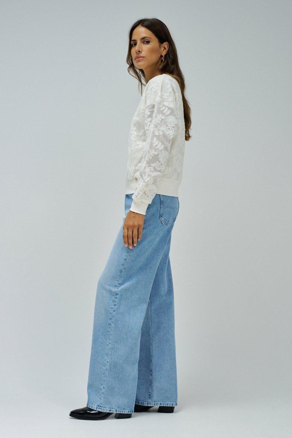 Sweatshirt With Floral Embroidery , Pearl, medium