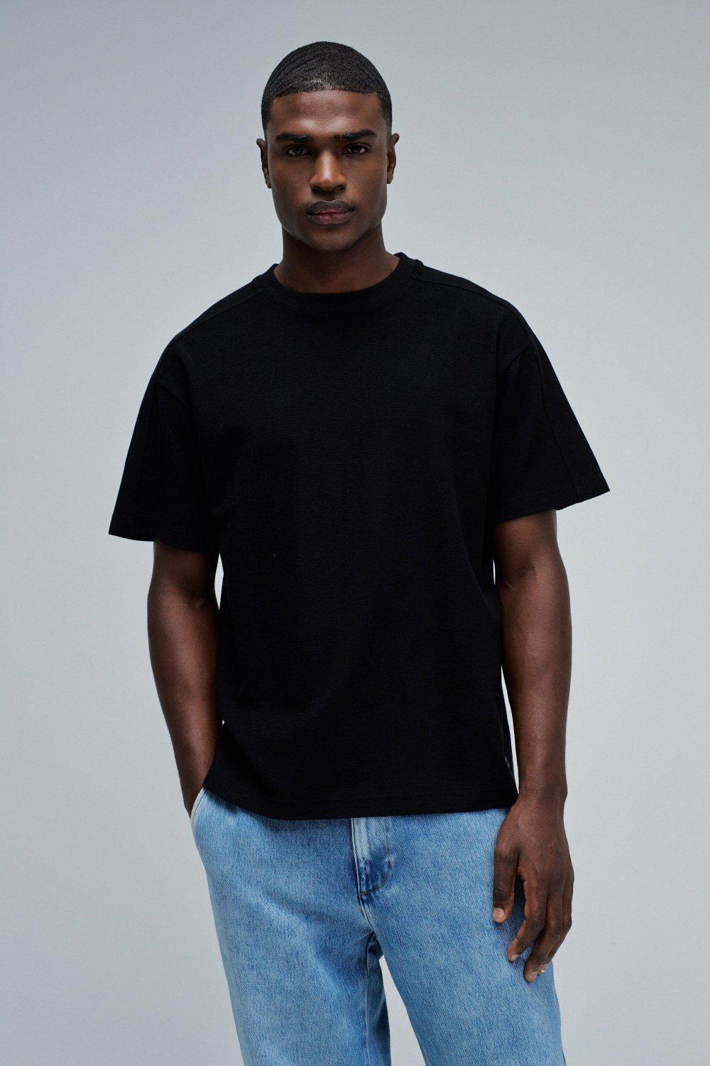 T-Shirt Relaxed Fit with Back Print, Black, medium