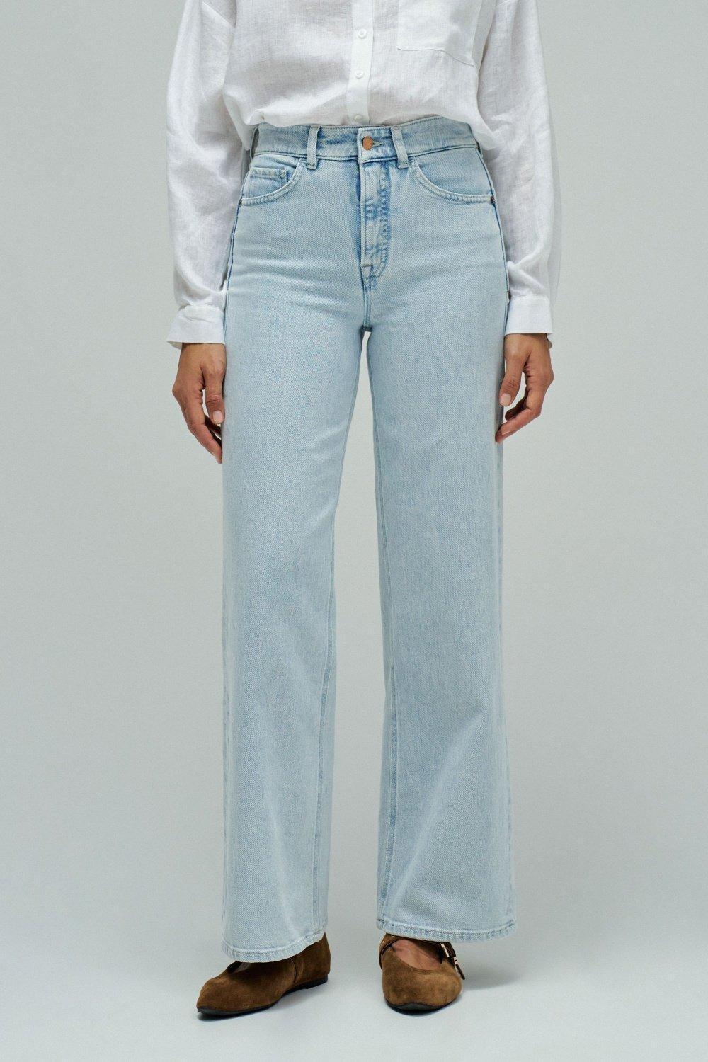 , Blue, large image number 0