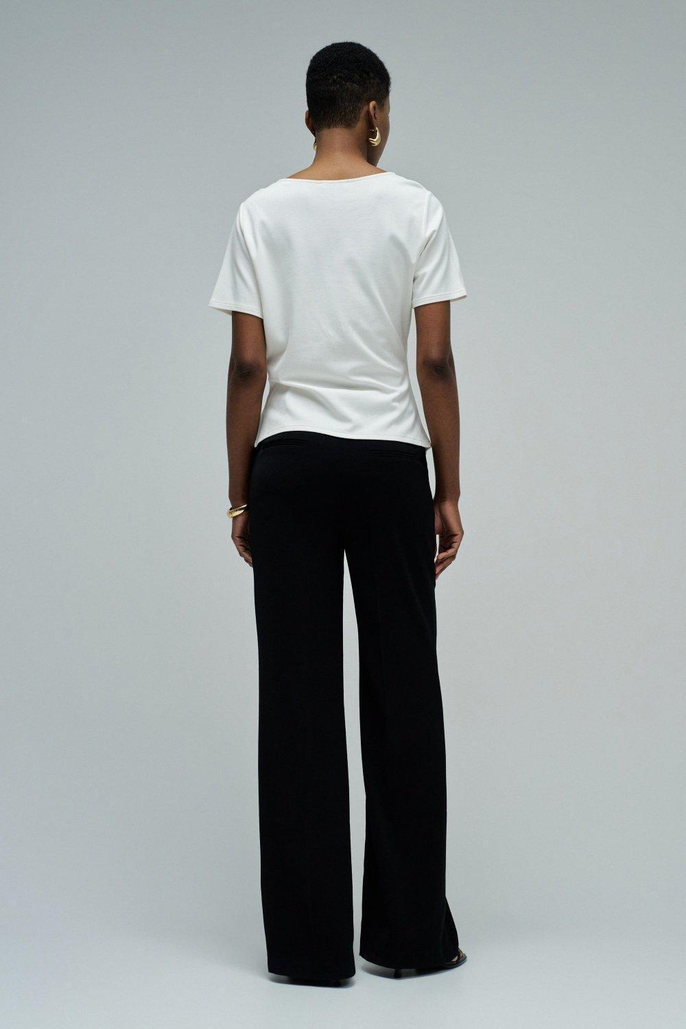 , White, large image number 3