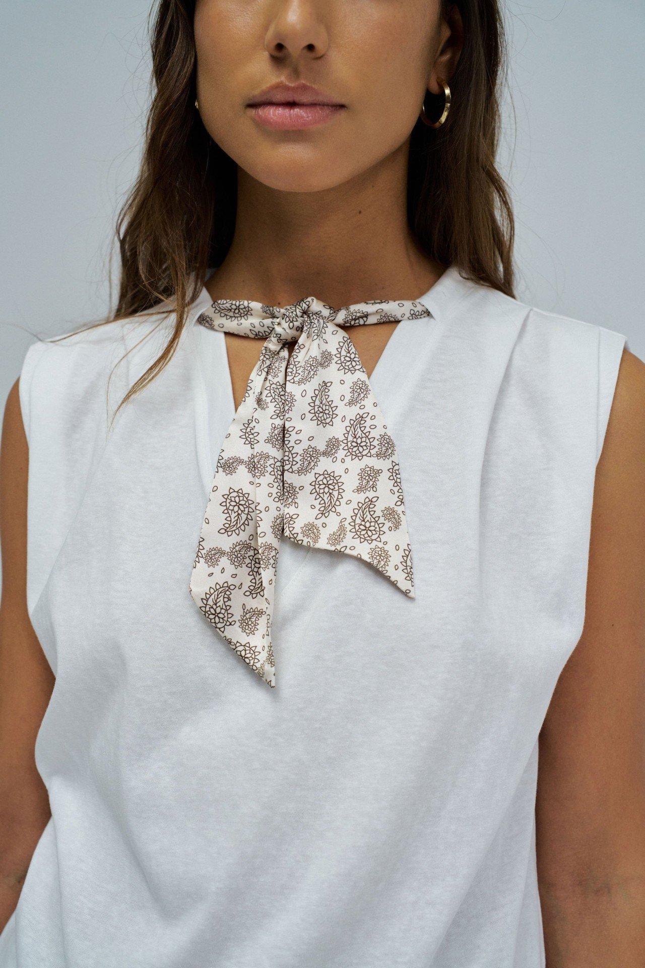 T-Shirt With Scarf, White, medium