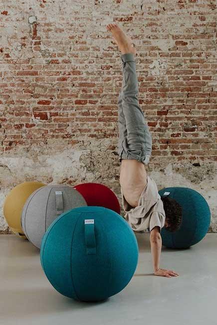 Vluv Leiv Seating Ball - Ruby, , large image number 1