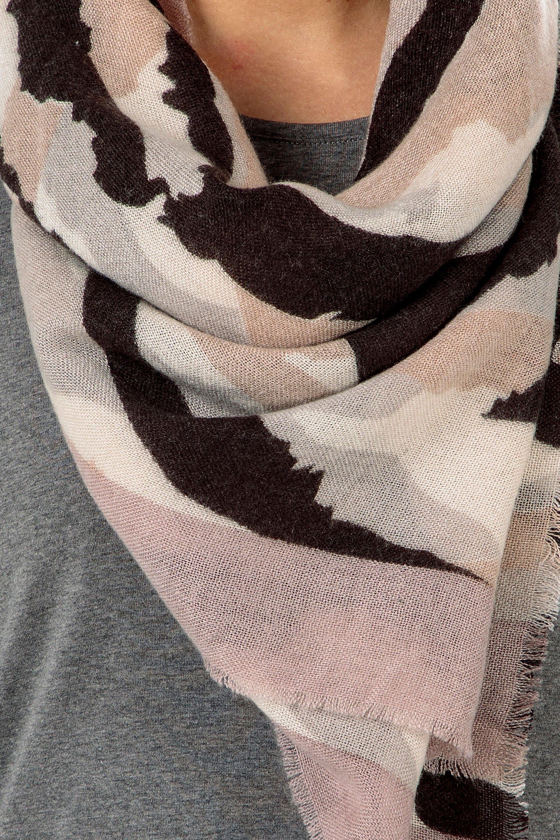 Black Animal Print Pashmina, , large image number 1