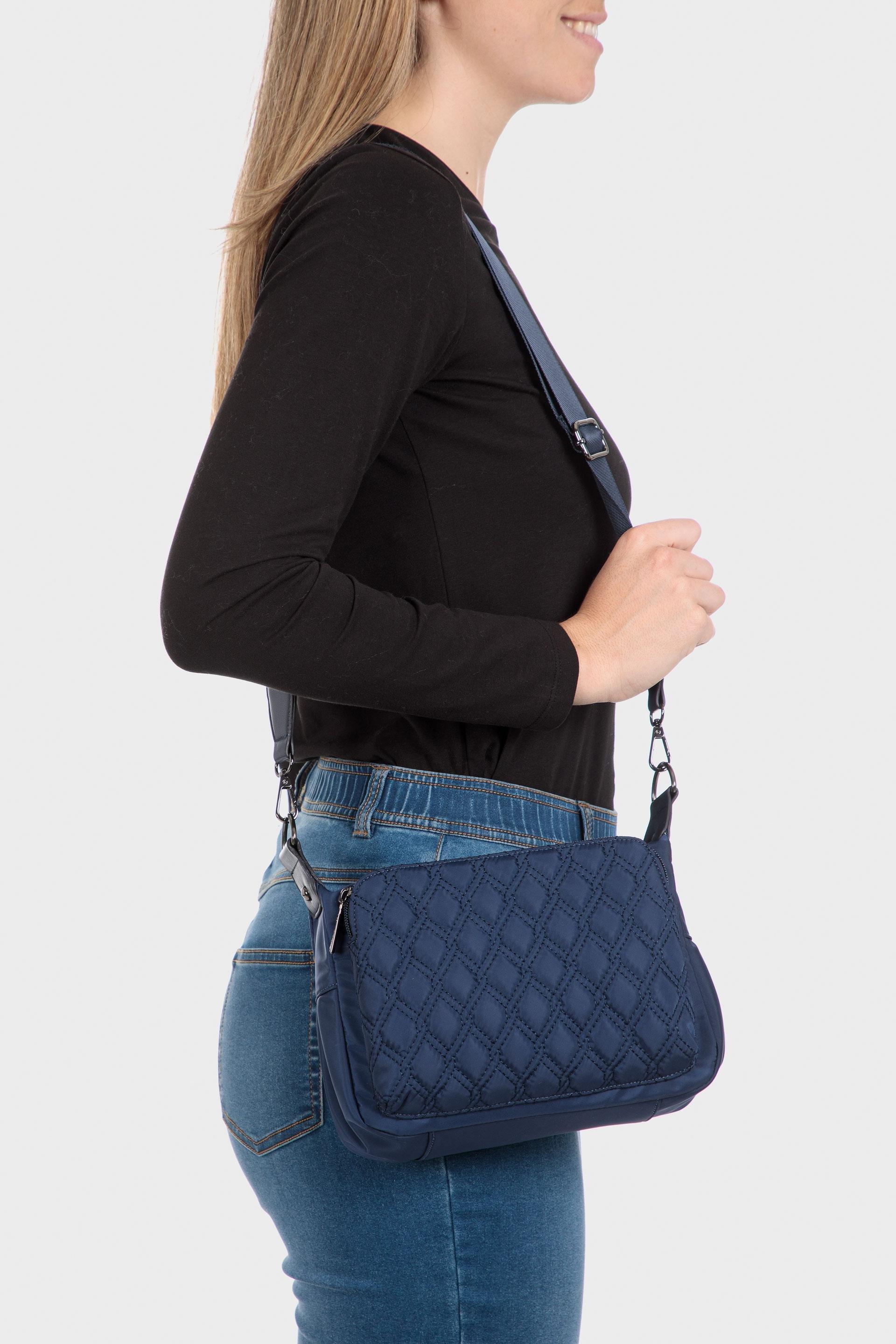Blue Quilted Shoulder Bag, Blue Navy, large image number 1