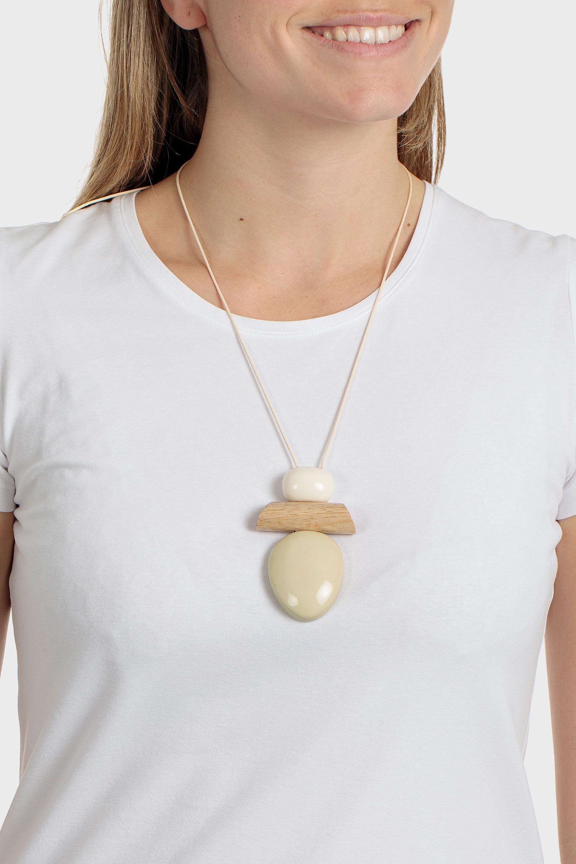 Cream Stone Necklace, Green Clinique, large image number 0