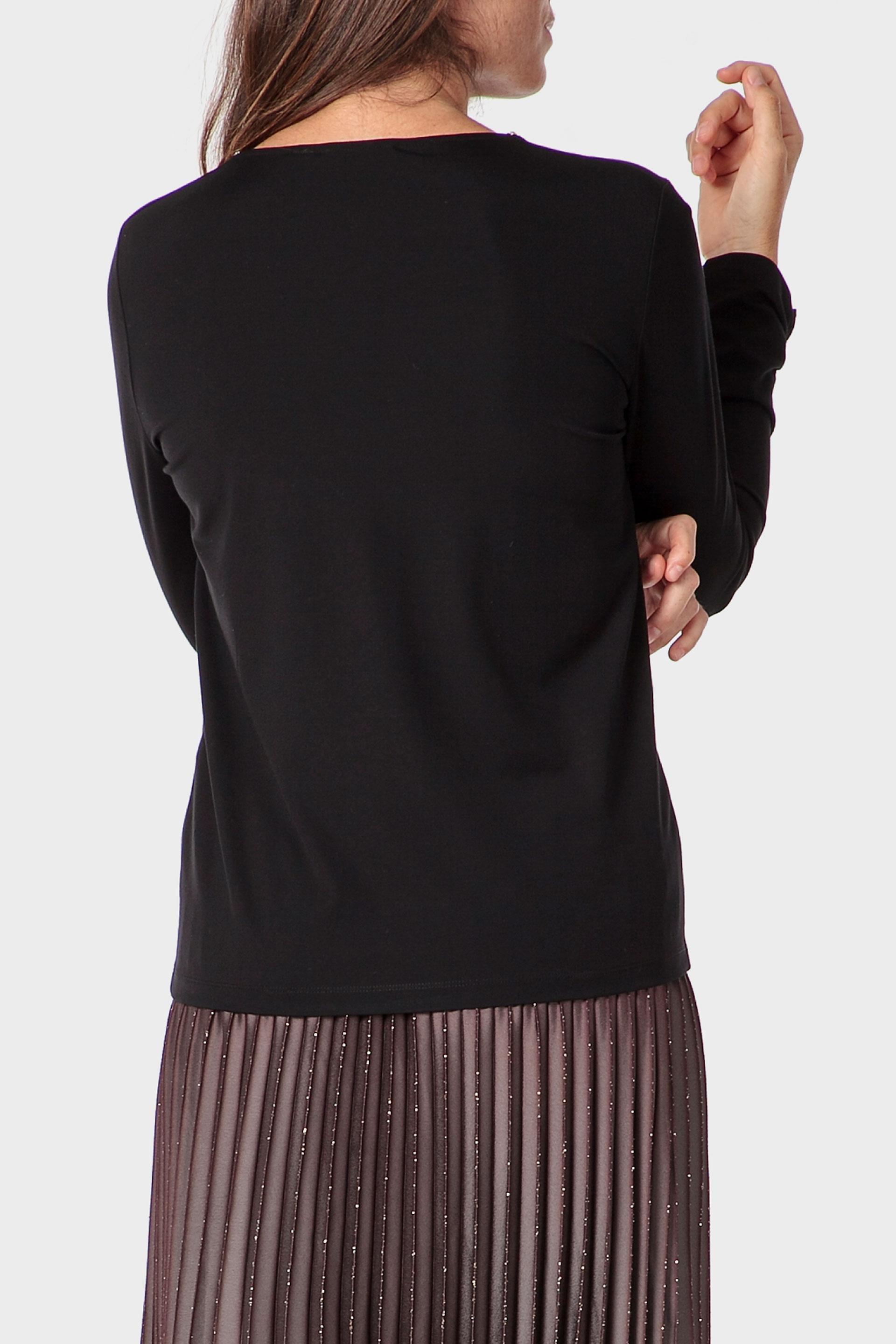 Black T-Shirt, Black, medium