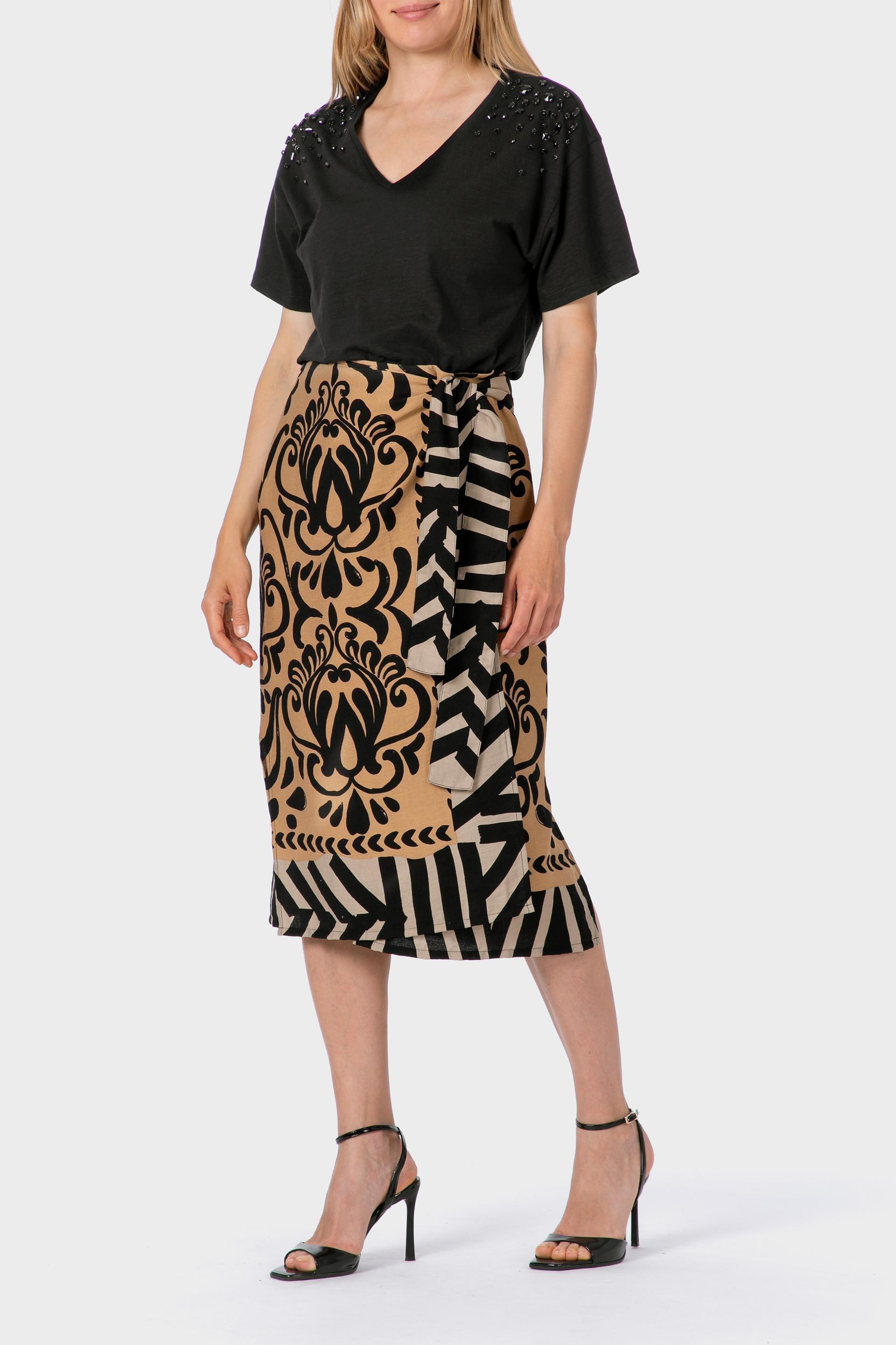 تيشيرت مزين بجواهر، بيج, Black, medium