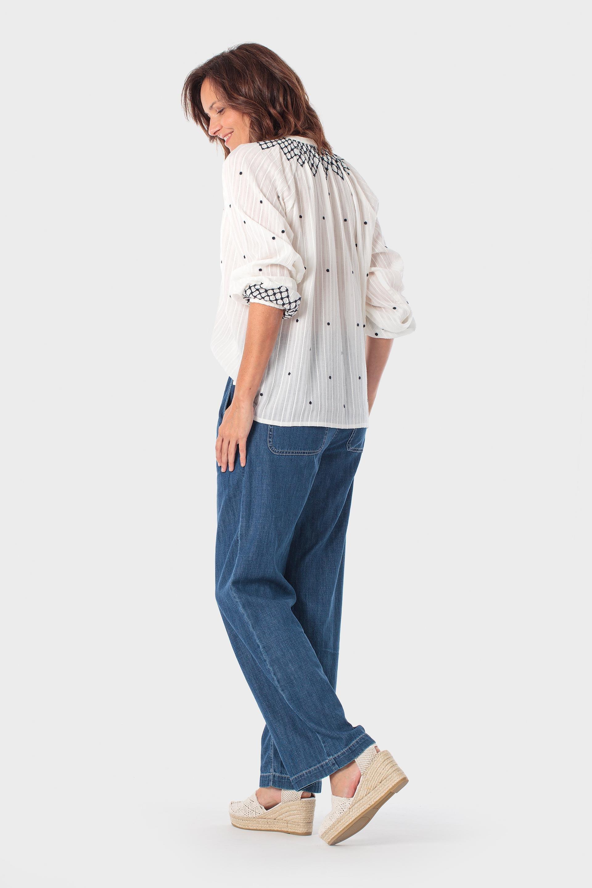 Embroidered Teardrop-Neck Blouse Beige, Beige Talc, large image number 3