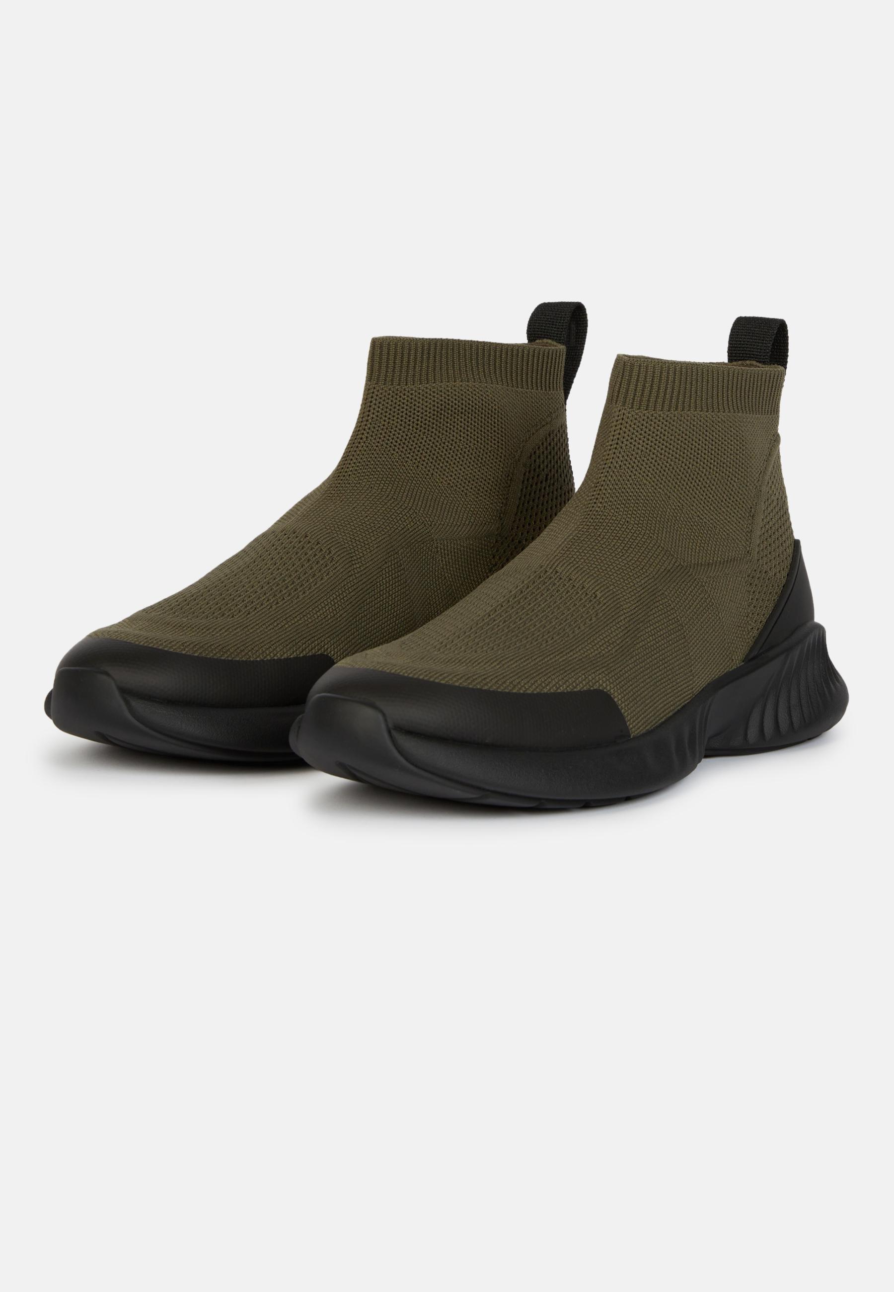 Recycled Yarn Willow Trainers Green, Military Green, medium