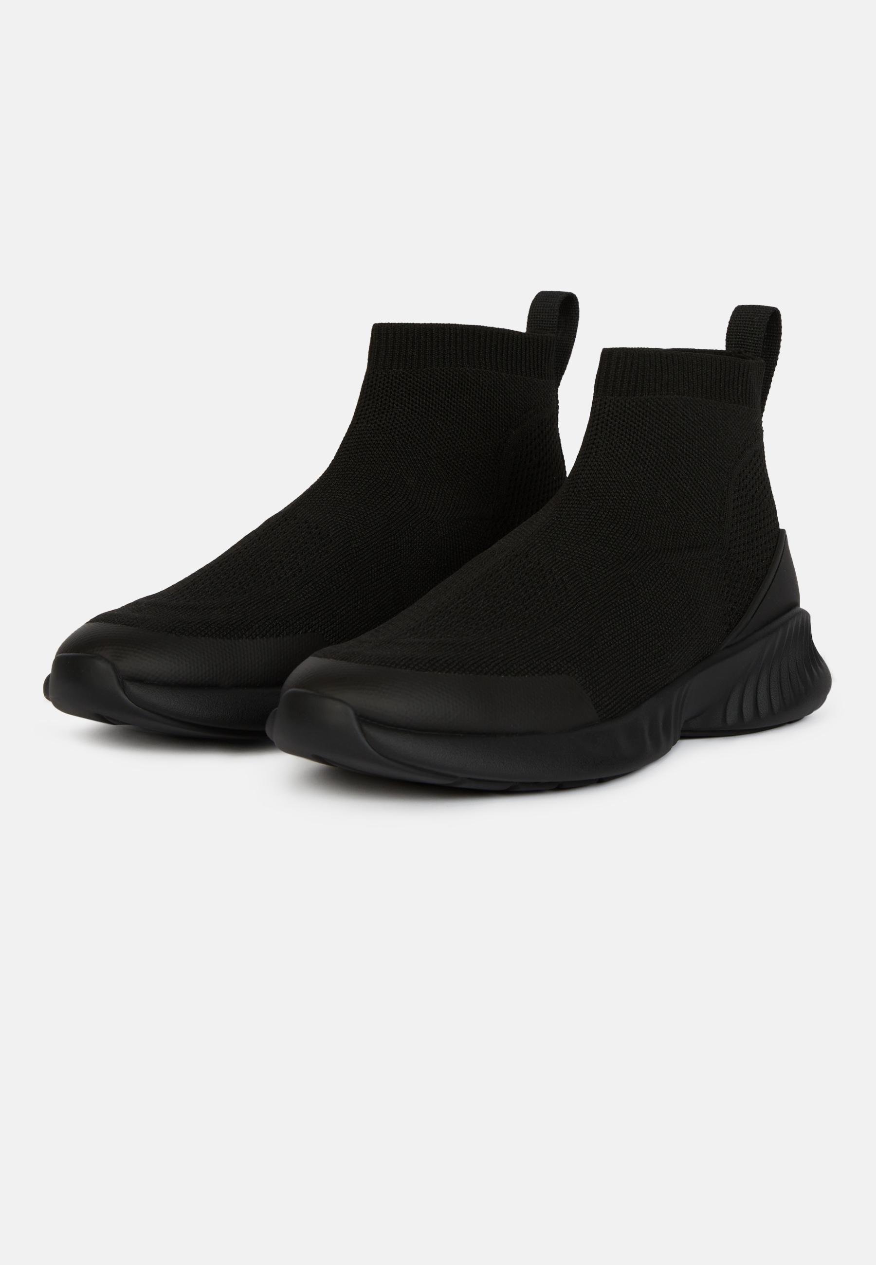 Recycled Yarn Willow Trainers Black, Black, medium