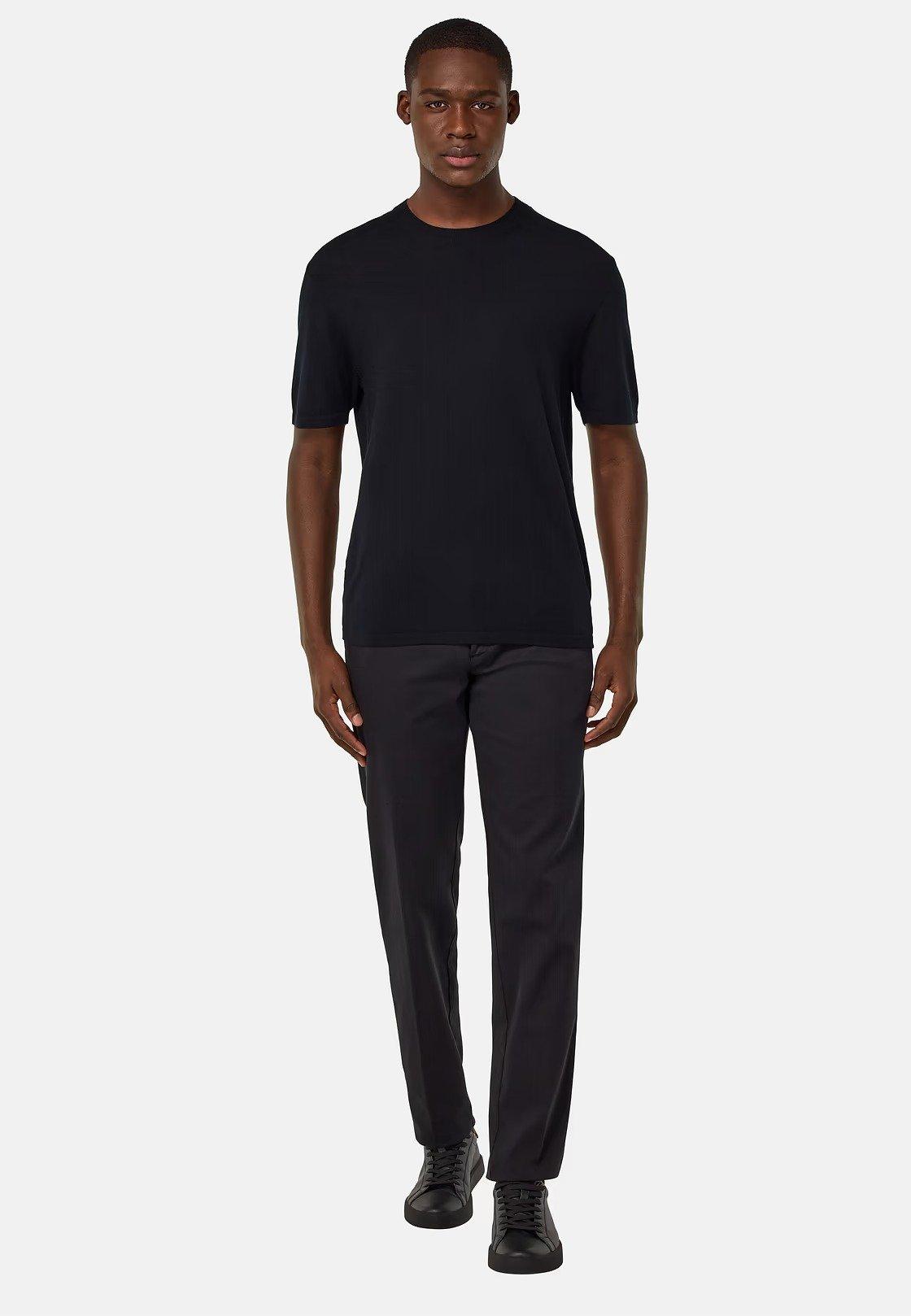 Black Solid Basic Casual T-Shirt, Black, medium