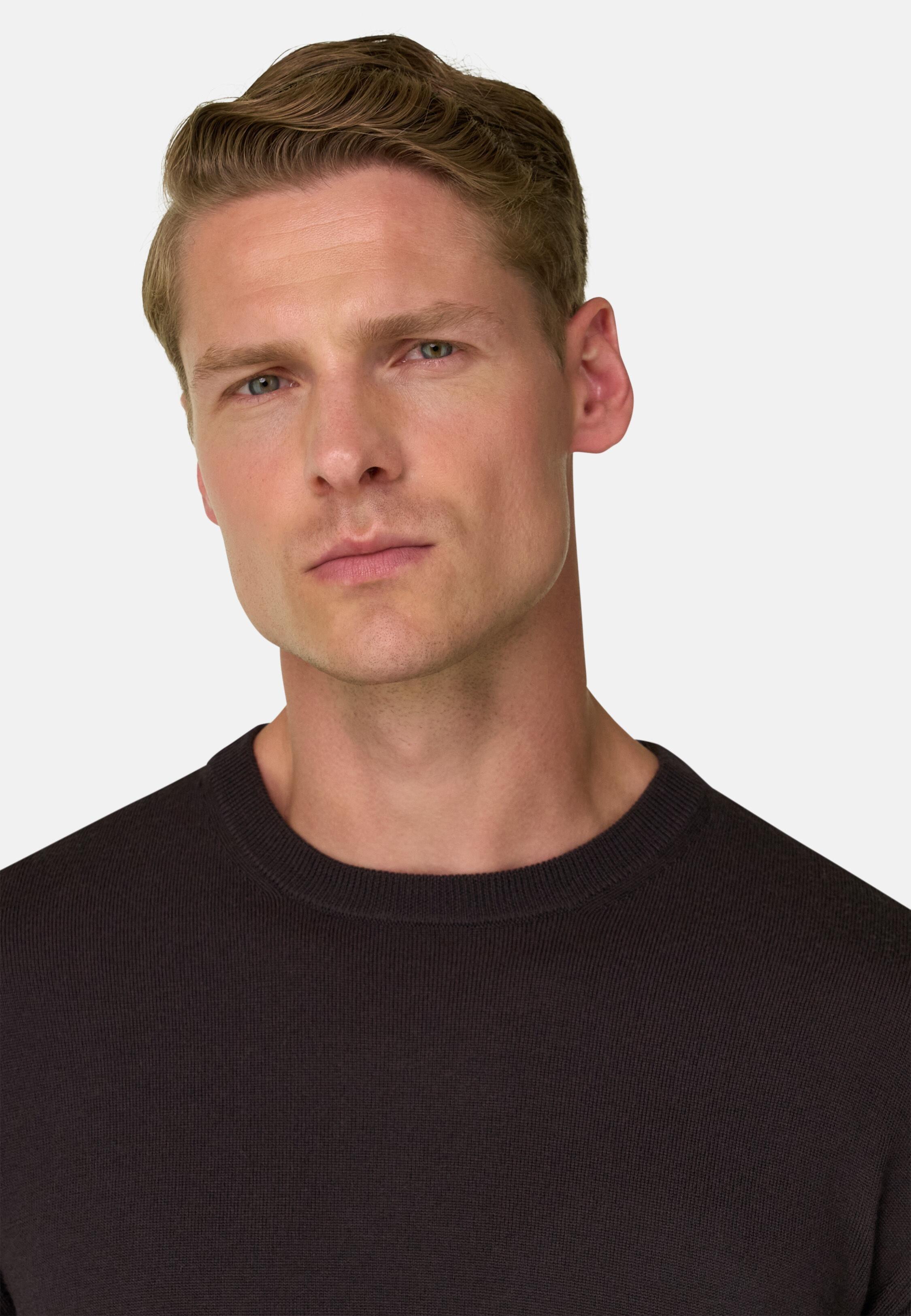 Crew Neck in Extrafine Merino Wool Dark brown, Dark brown, large image number 1