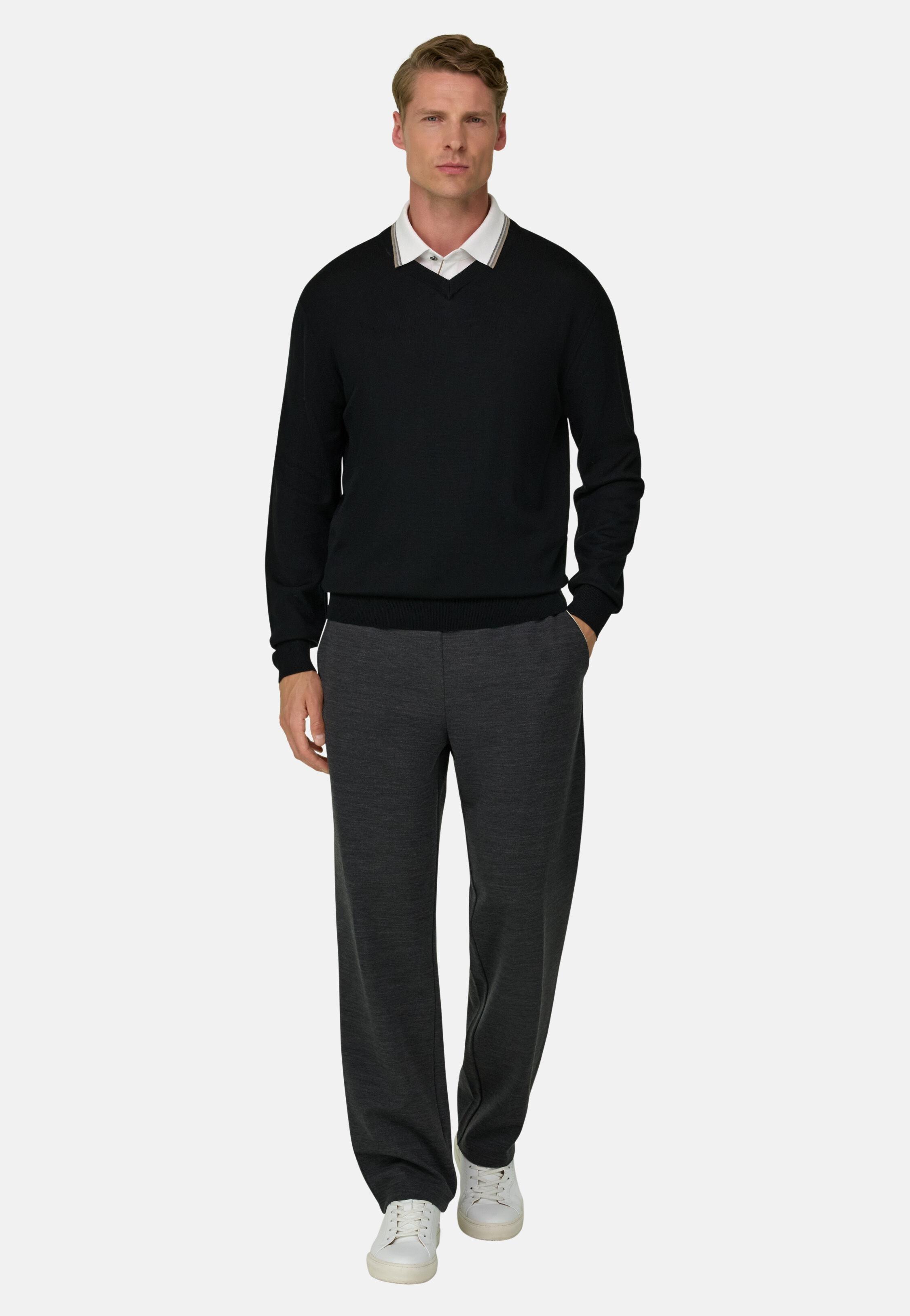 V-Neck Jumper in Extrafine Merino Wool Black, Black, large image number 0