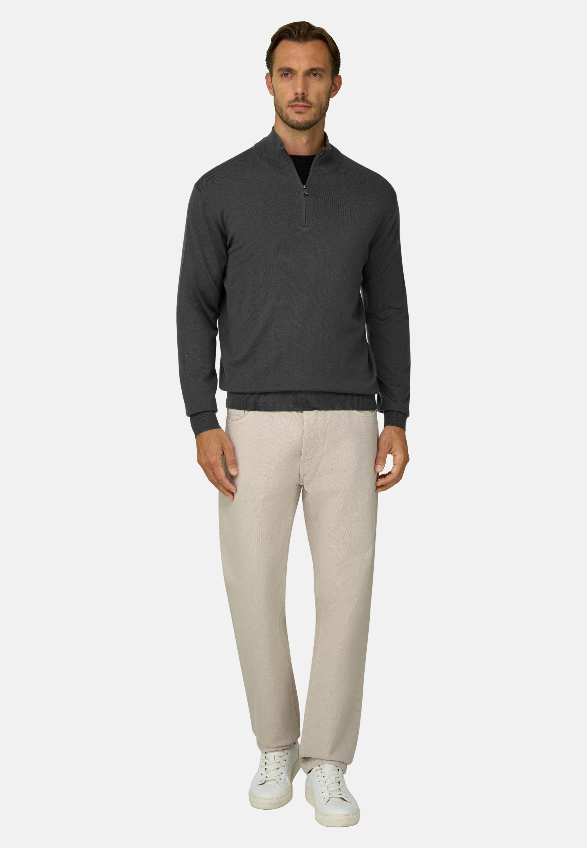 Quarter-Zip Jumper in Extrafine Merino Wool Green, Military Green, medium