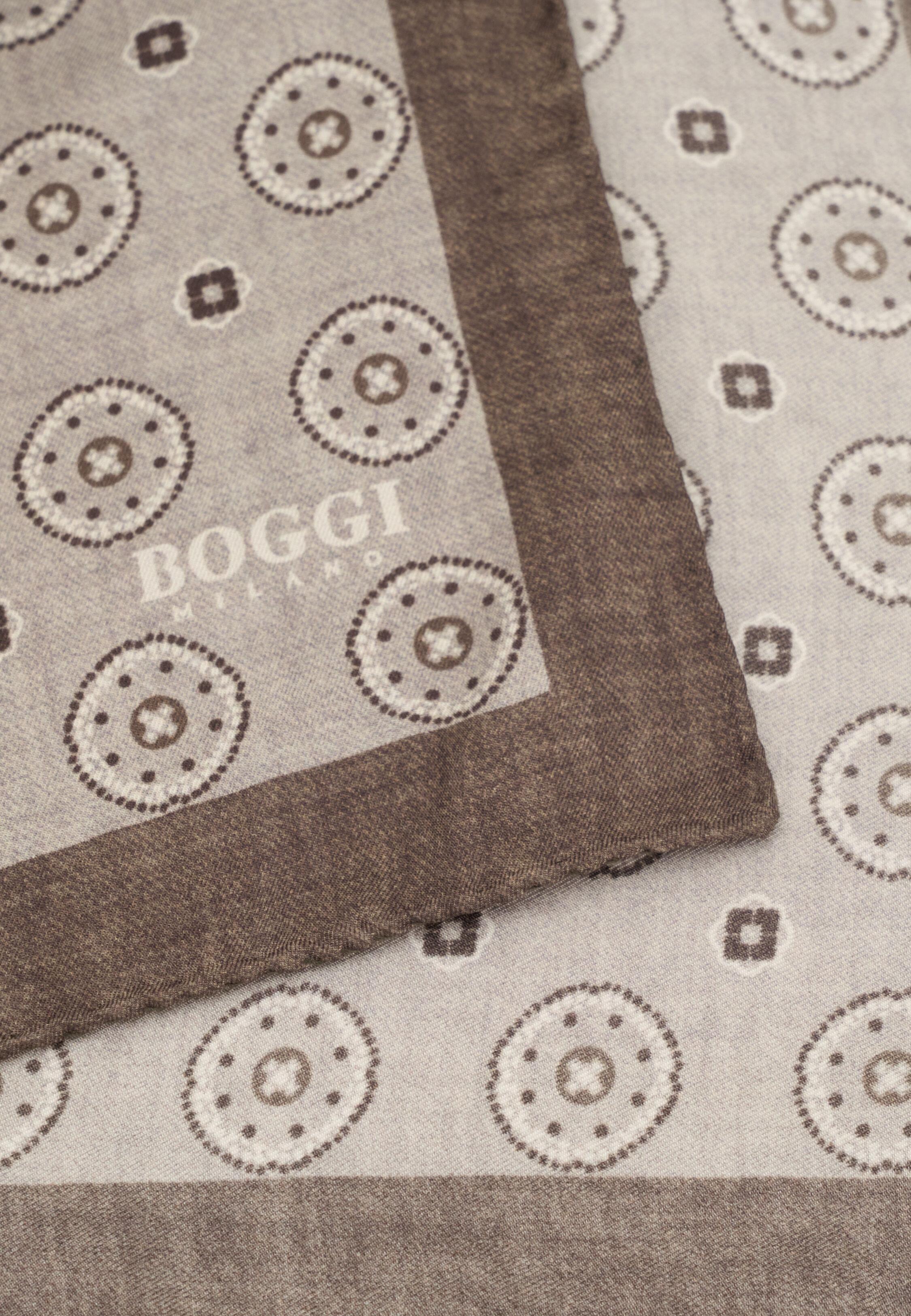 Pocket Square Medallion Pattern Print in Silk, Grey, Grey, medium